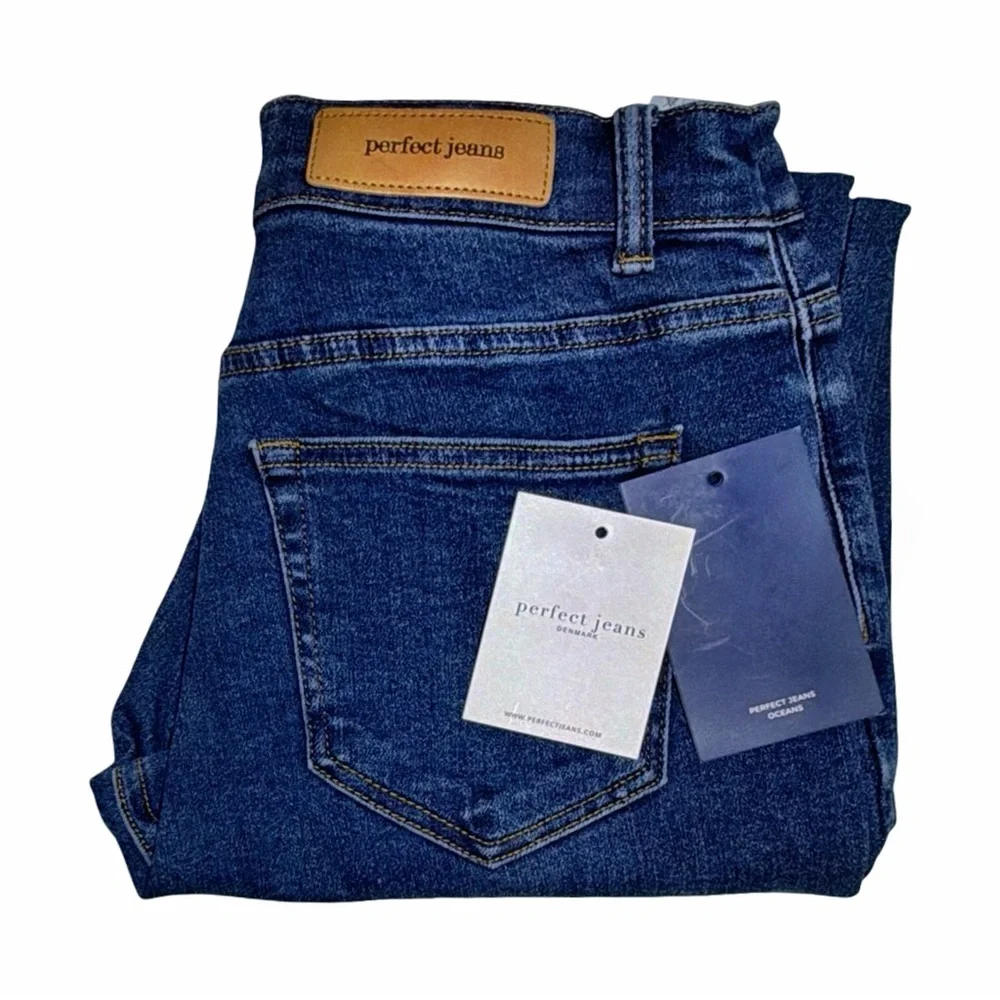 Perfect Jeans Men’s ‘Oceans’ Medium-Blue Slim-Fit Jeans / 28” x 30”
